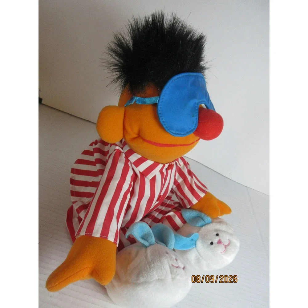 Vintage 1996 Tyco Sesame Street Sing & Snore Ernie Plush Toy 70207 Pajamas Bunny